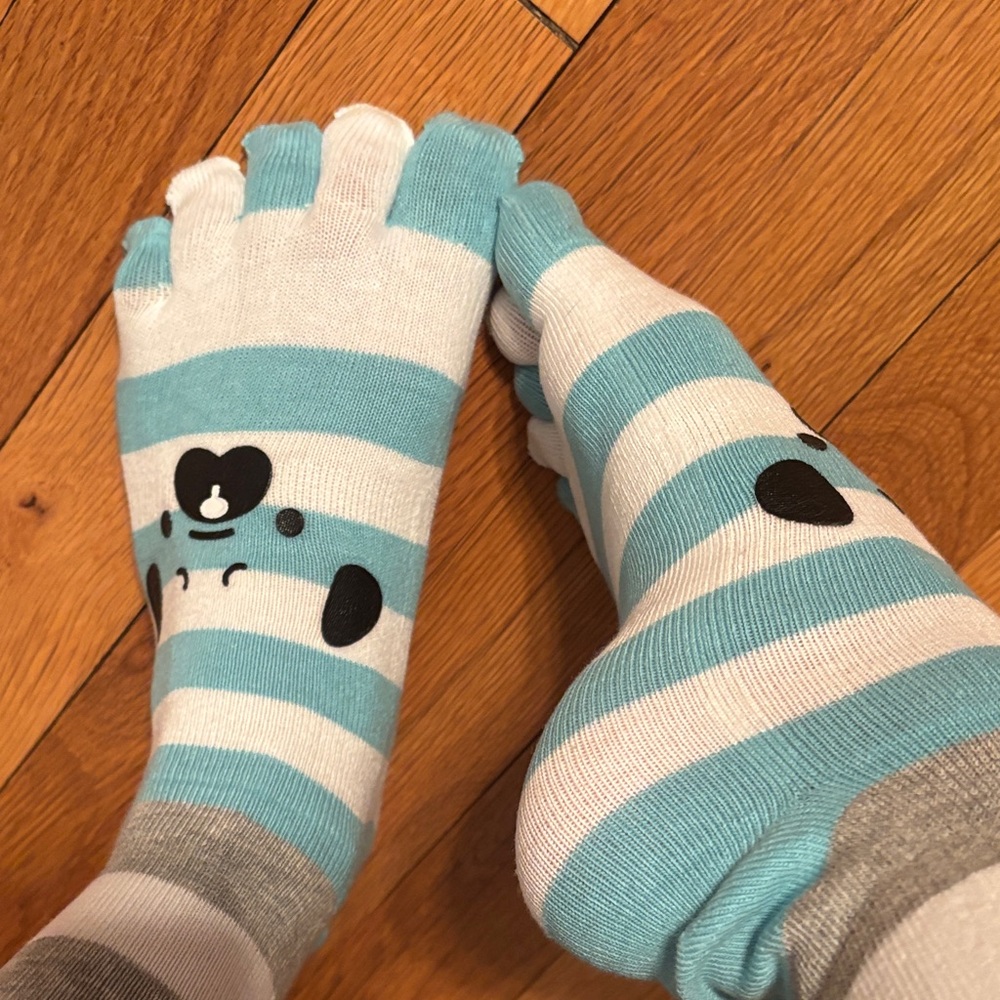 Striped Toe Socks with Cartoon Design - Picture 3 of 4